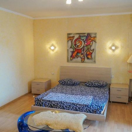 Apartment Triokhsviatytelskaya Street 3 Kiev Exterior foto
