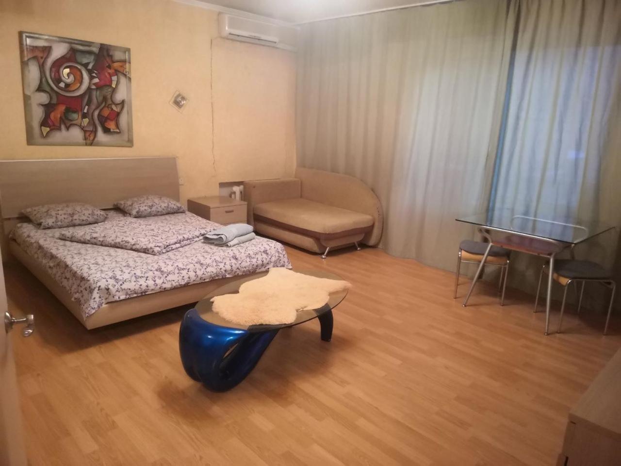 Apartment Triokhsviatytelskaya Street 3 Kiev Exterior foto